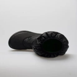 OOFOS Oomg Boot Women's Black/Black 10 OOFOS Oomg Boot Women's Black/Black -On Shop 630956 2