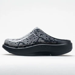 OOFOS OOcloog Limited Women's Black/Snakeskin -On Shop 631220 1